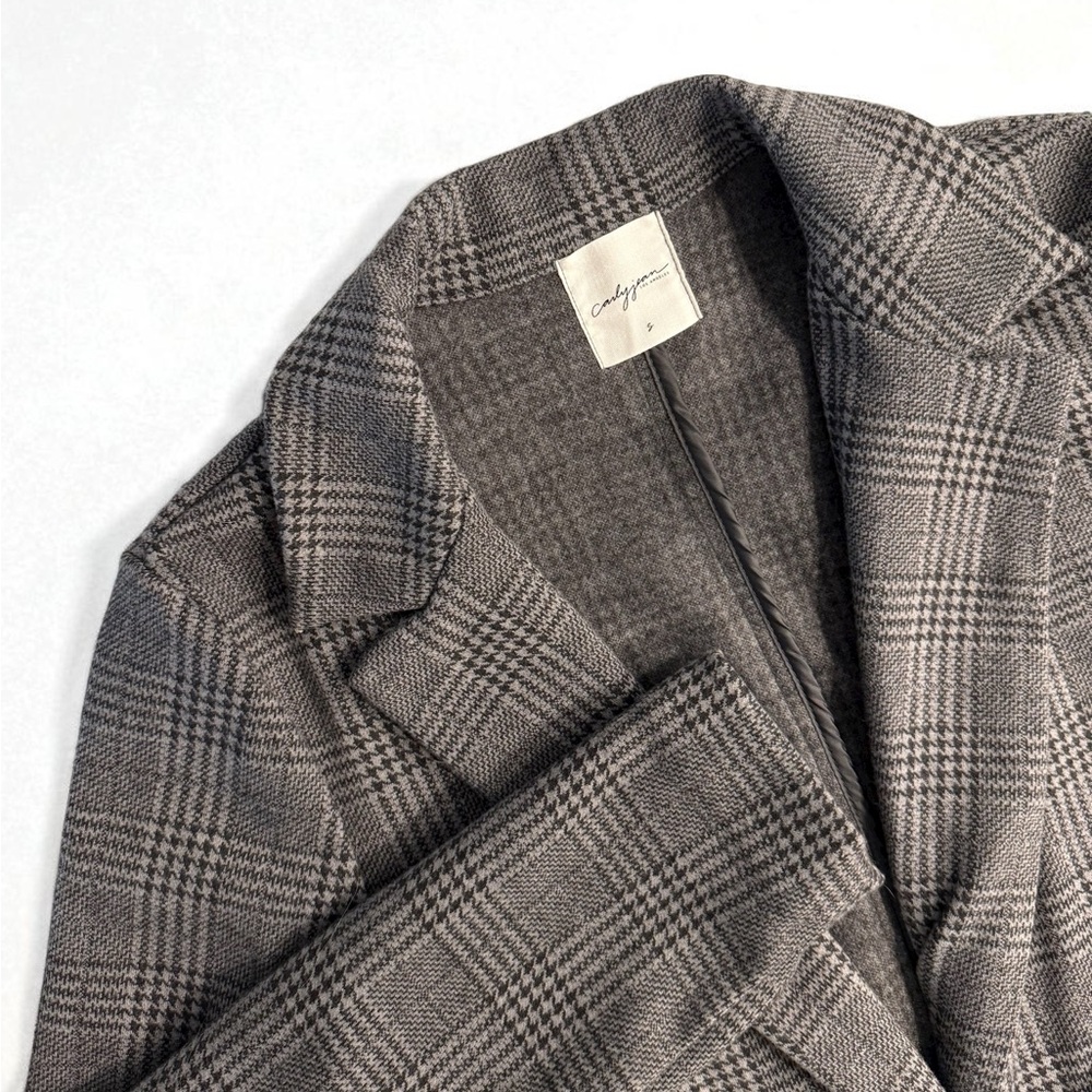 Carly Jean Los Angeles Plaid Gray Women's Coat - Picture 2 of 2